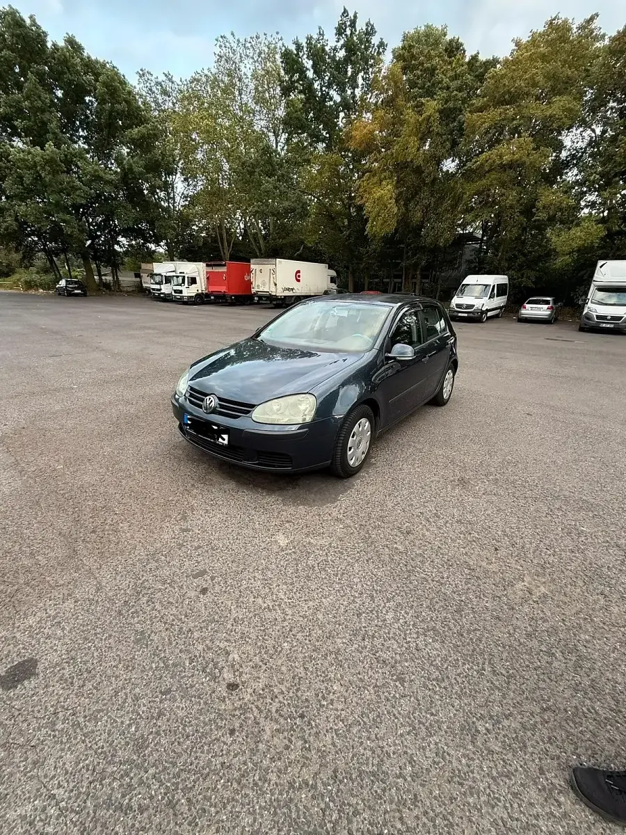 Gebraucht VW Golf IV 102 PS (75 kW) 2005 Blau Limousine