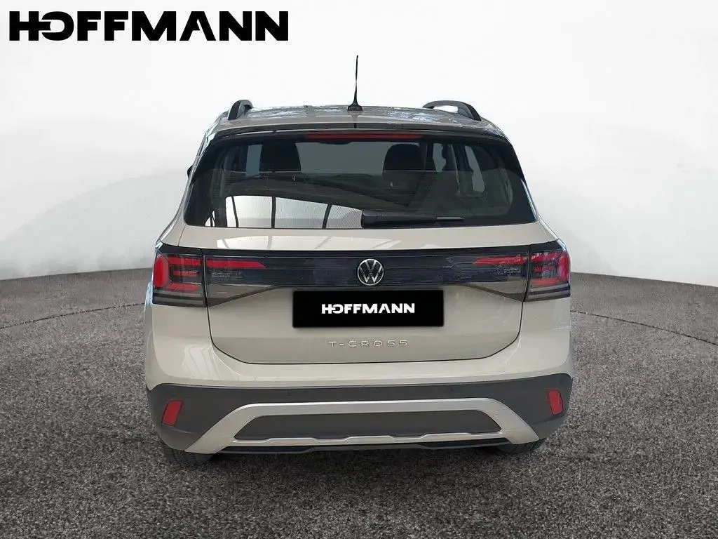 Gebraucht VW T-Cross Life 116 PS (85 kW) 2024 Ascot gray SUV