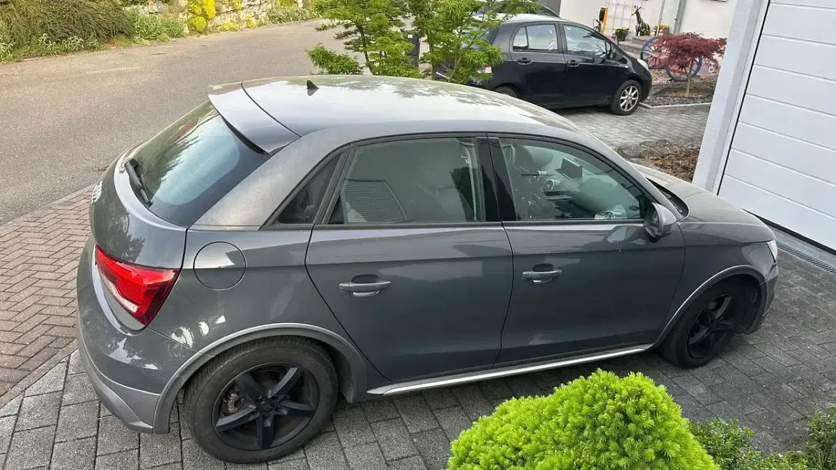 Gebraucht Audi A1 82 PS (60 kW) 2017 Grau Kleinwagen