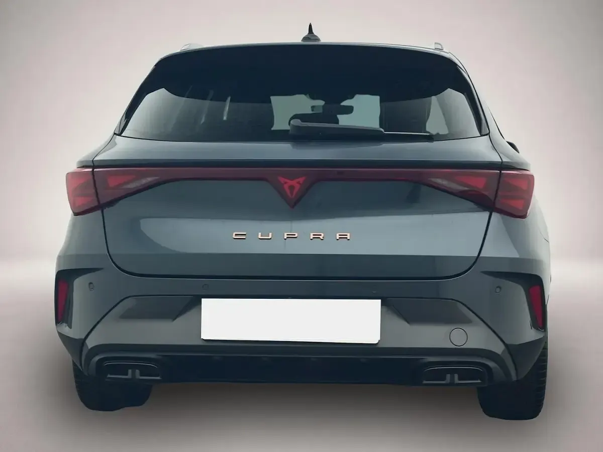 Gebraucht Cupra Leon 150 PS (110 kW) 2025 Manufacturer