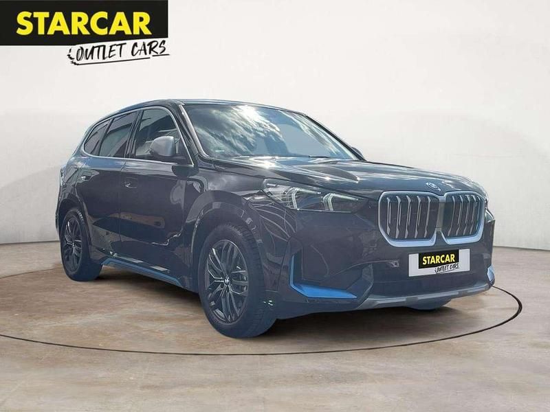 Schwarz 2 Gebraucht 2023 BMW iX1 xLine SUV | 43.970 € (Fairer Preis) - Bild 1/4