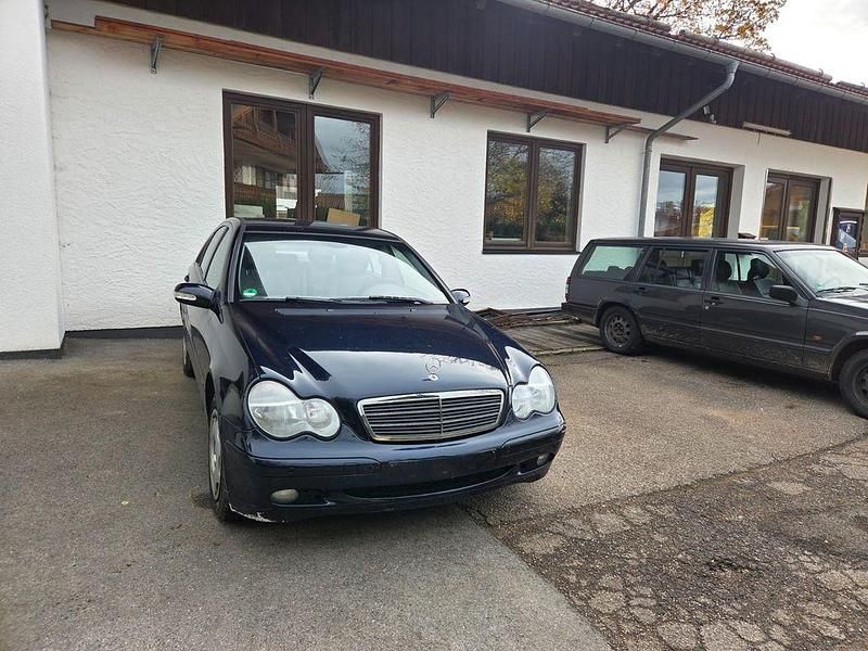 Blau Gebraucht 2003 Mercedes C180 Classic Limousine | 1.000 € (Superpreis) - Bild 1/4
