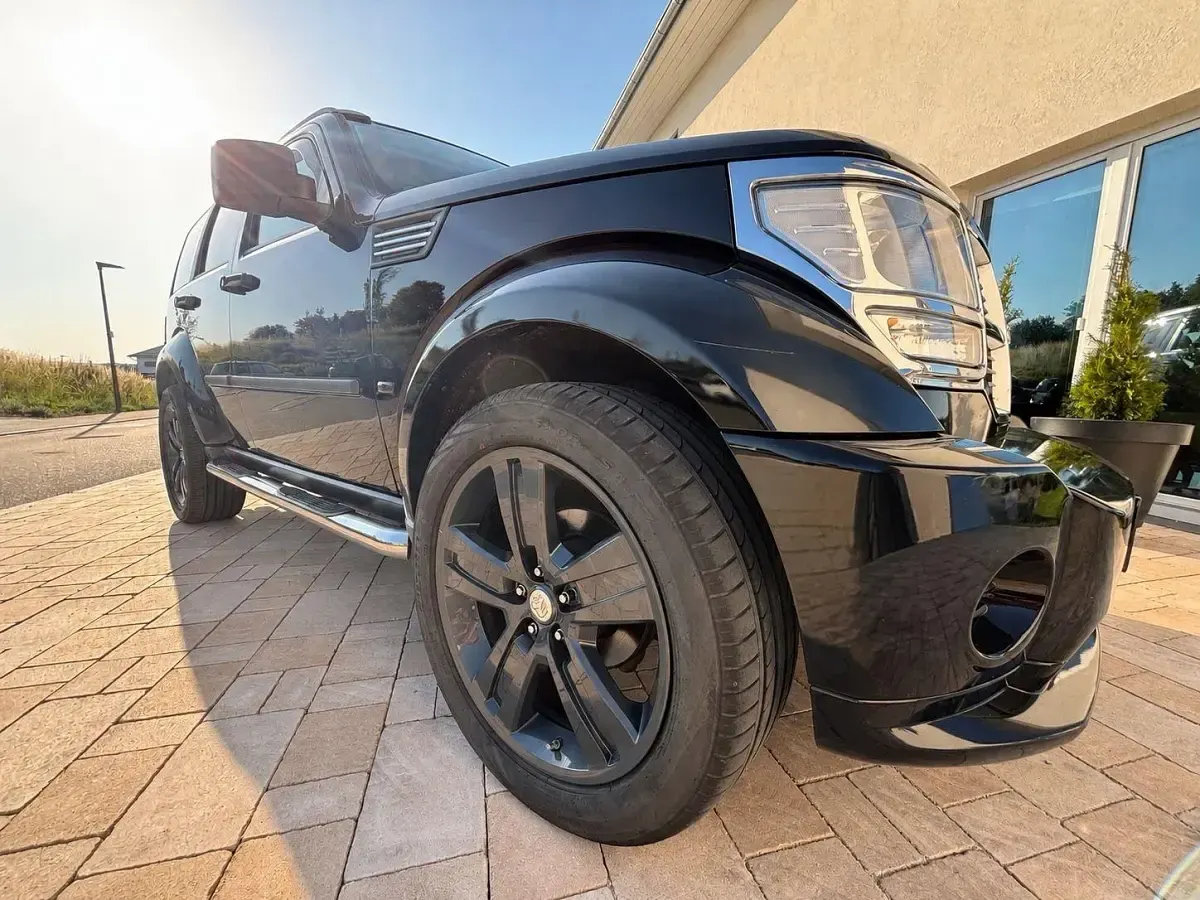 Gebraucht Dodge Nitro 177 PS (130 kW) 2008 Schwarz SUV