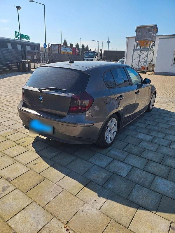 Gebraucht BMW 116 116 PS (85 kW) 2006 Schwarz Kleinwagen