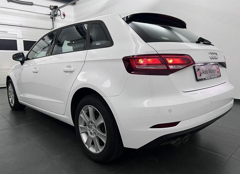 Gebraucht Audi A3 Comfort 150 PS (110 kW) 2020 Ibisweiß Limousine