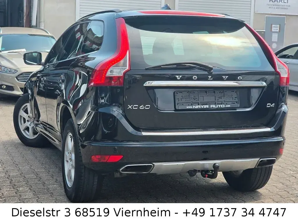Gebraucht Volvo XC60 Momentum 181 PS (133 kW) 2014 Schwarz SUV