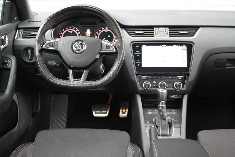 Gebraucht Skoda Octavia RS 184 PS (135 kW) 2018 Silber Limousine