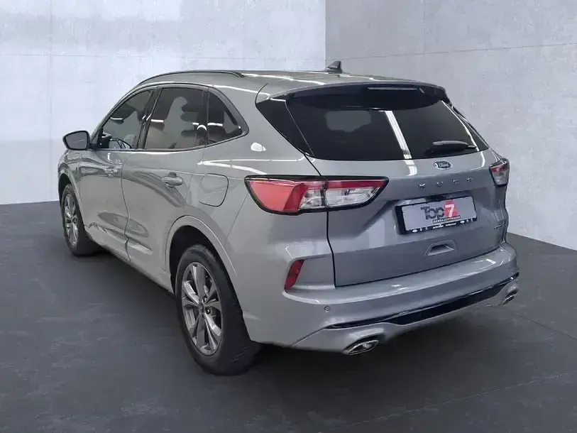 Używany Ford Kuga ST-Line 242 KM (177 kW) 2024 Srebrny SUV