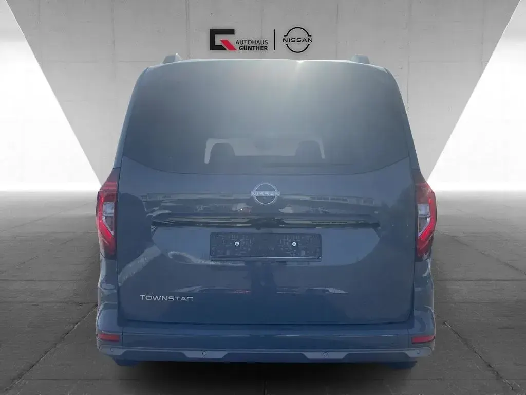 Gebraucht Nissan Townstar Tekna 131 PS (96 kW) 2025 Grau Kombi