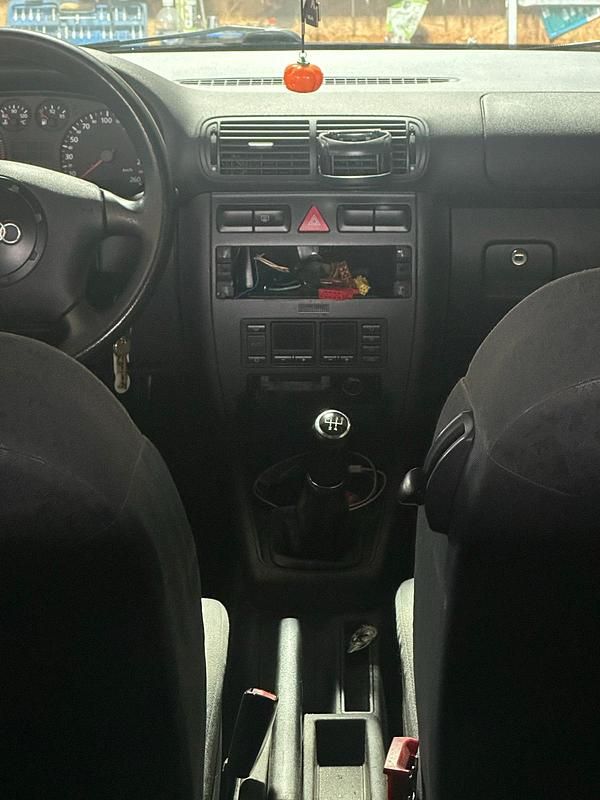 Gebraucht Audi A3 101 PS (74 kW) 1999 Schwarz Kleinwagen