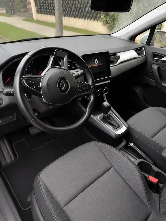 Gebraucht Renault Captur Techno 140 PS (102 kW) 2023 Andere farben SUV