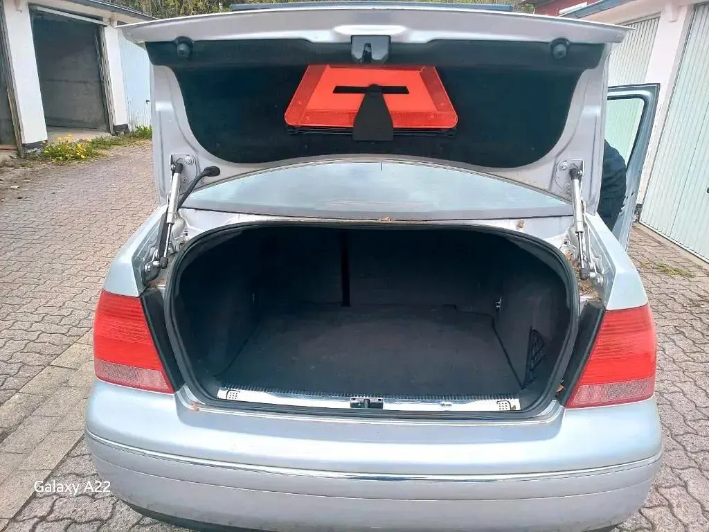 Occasion VW Bora 102 ch (75 kW) 2003 Argent Berline