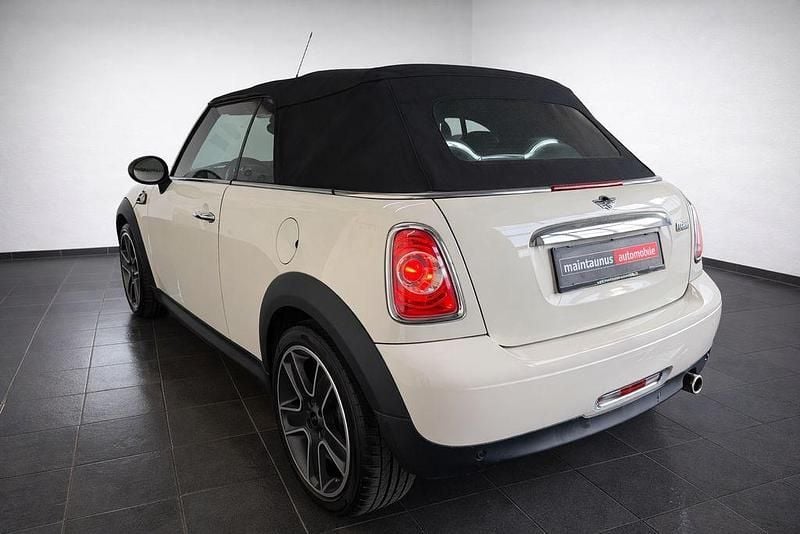 Gebraucht Mini Cooper Cabriolet 122 PS (89 kW) 2015 Weiß Cabrio