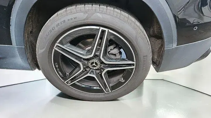 Gebraucht Mercedes GLB200 AMG 150 PS (110 kW) 2023 Schwarz SUV