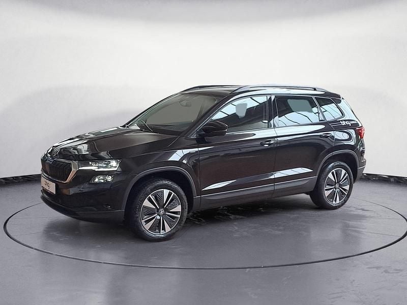 Schwarz Neu 2025 Skoda Karoq Tour SUV | 39.990 € (Teuer) - Bild 1/4