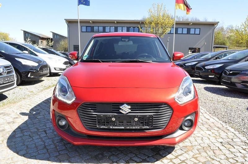 Gebraucht Suzuki Swift Comfort+ 111 PS (81 kW) 2017 Rot Kleinwagen