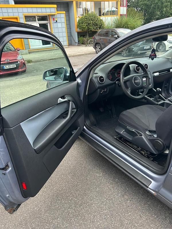 Gebraucht Audi A3 91 PS (66 kW) 2004 Silber Kleinwagen