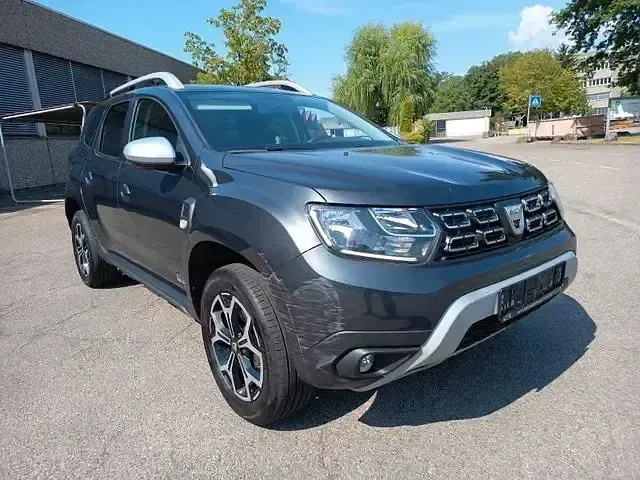 Gebraucht Dacia Duster Prestige 114 PS (83 kW) 2019 Grau SUV
