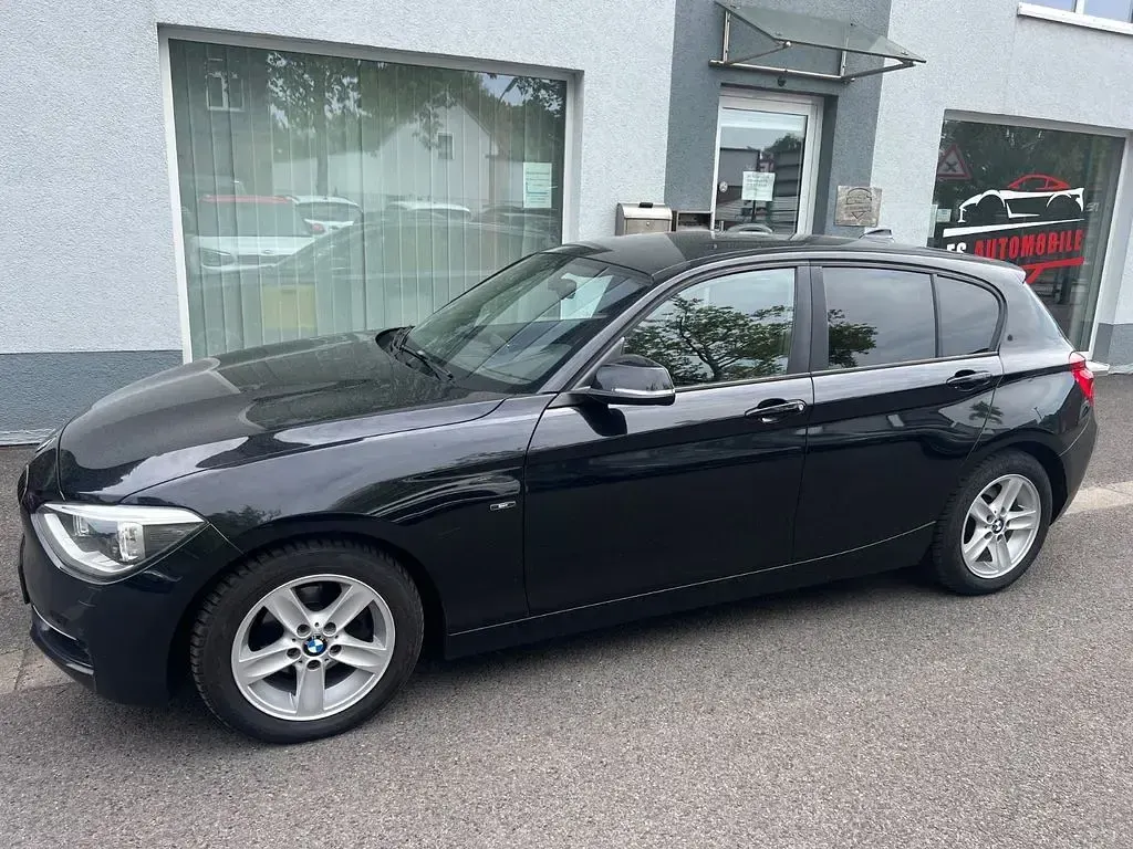 Gebraucht BMW 118 Sport Line 143 PS (105 kW) 2012 Schwarz Kleinwagen
