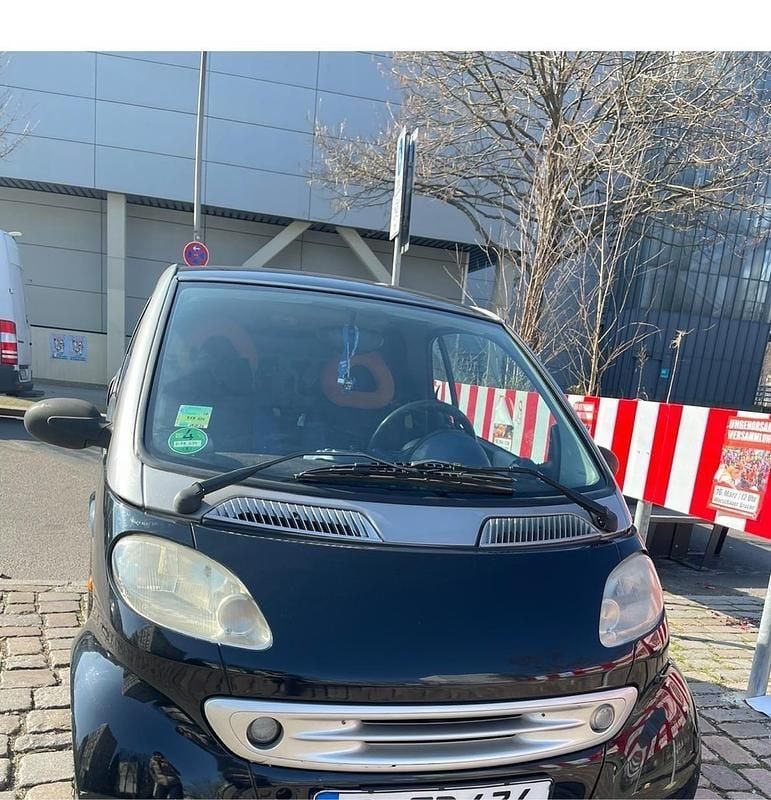 Schwarz Gebraucht 2000 Smart ForTwo Coupé Kleinwagen | 1.000 € (Guter Preis) - Bild 1/4