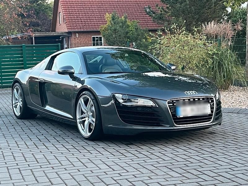 Grau Gebraucht 2007 Audi R8 Coupé Comfort Coupé | 58.000 € (Guter Preis) - Bild 1/4