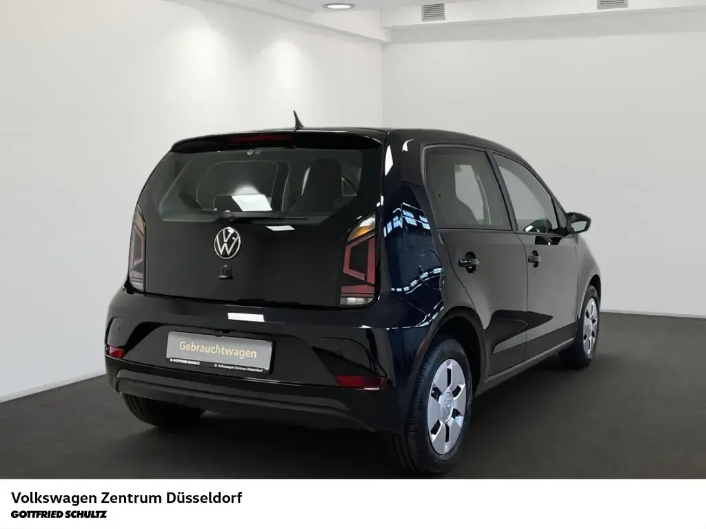 Second-hand VW up! 68 CP (50 kW) 2021 Negru Hatchback
