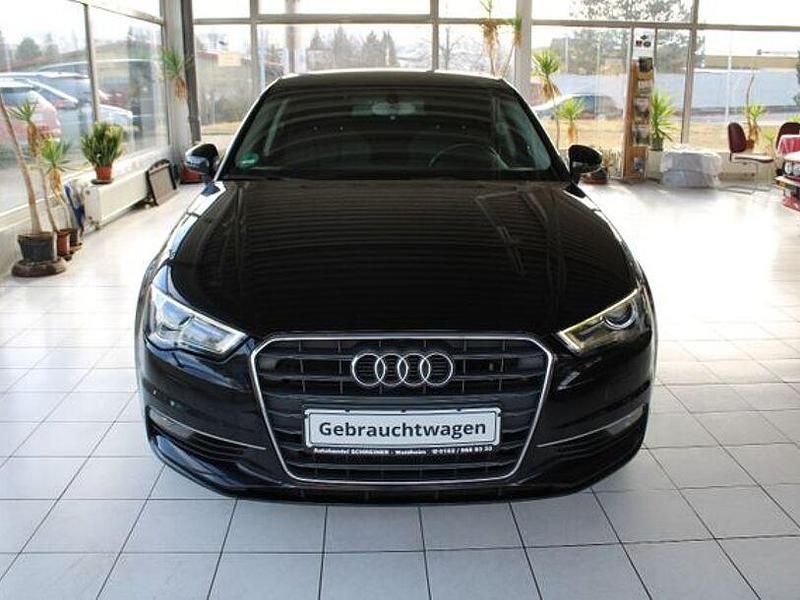 Gebraucht Audi A3 Sport 140 PS (102 kW) 2014 Schwarz Limousine