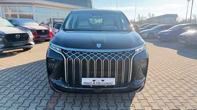 Gebraucht DFSK Forthing 9 245 PS (180 kW) 2025 Schwarz Van / Kleinbus