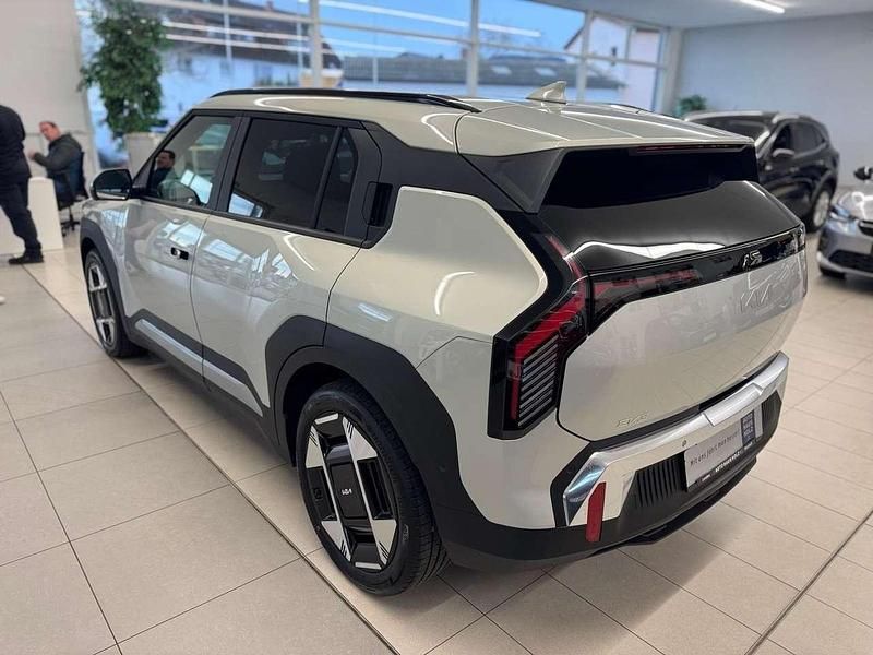 Neu Kia EV3 150 kW (204 PS) 2025 Ivory silber SUV