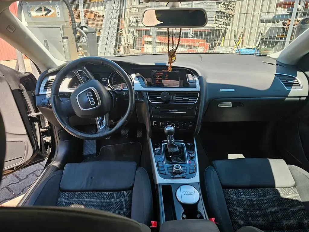 Gebraucht Audi A5 Sportback 179 PS (131 kW) 2011 Schwarz Kleinwagen
