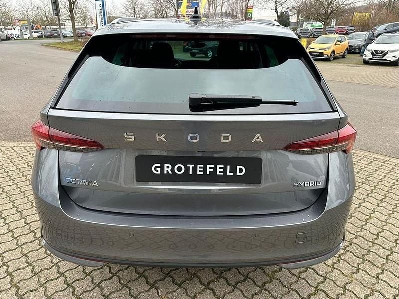 Neu Skoda Octavia Selection 150 PS (110 kW) 2025 Grau Limousine