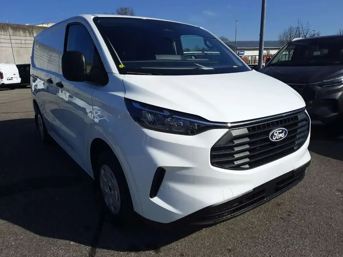 Nowe Ford Transit Custom Trend 136 KM (100 kW) 2026 Biały Minivan