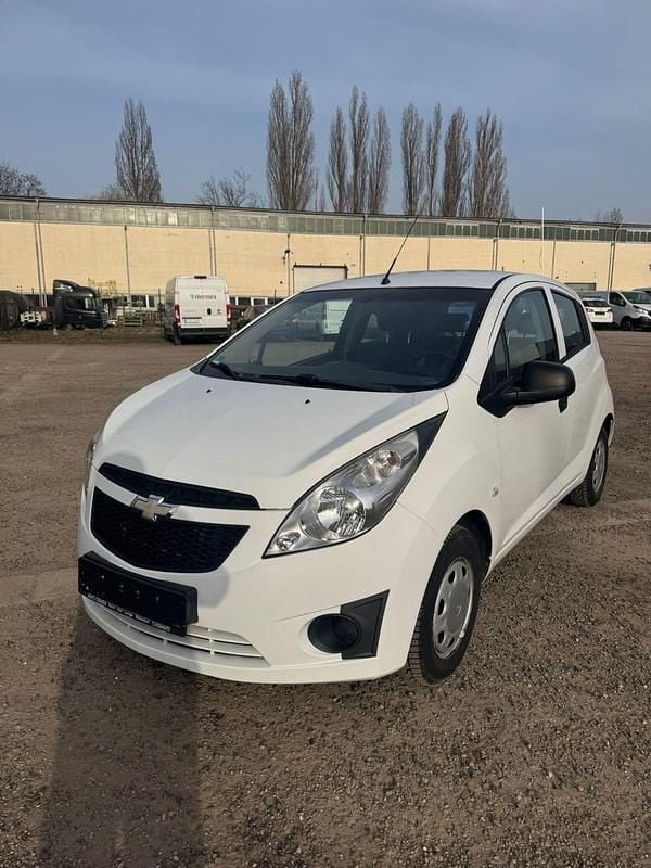 Gebraucht Chevrolet Spark 68 PS (50 kW) 2012 Weiß Kleinwagen