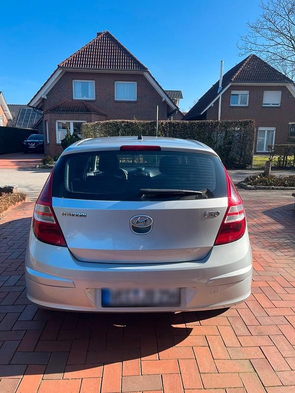 Gebraucht Hyundai i30 Classic 109 PS (80 kW) 2009 Grau Kleinwagen