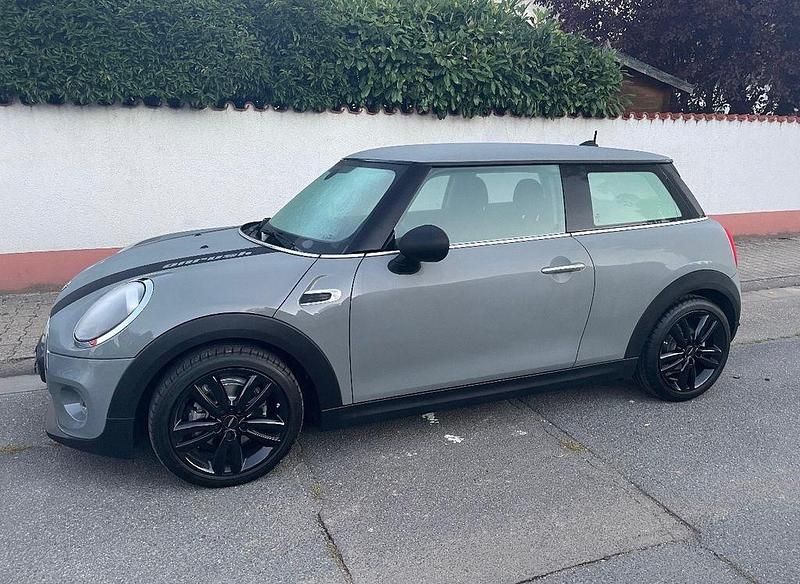 Gebraucht Mini ONE 102 PS (75 kW) 2019 Grau Kleinwagen