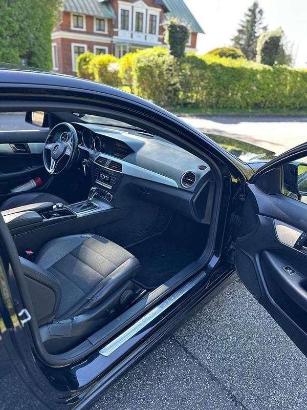 Second-hand Mercedes 220 177 CP (130 kW) 2013 Coupe