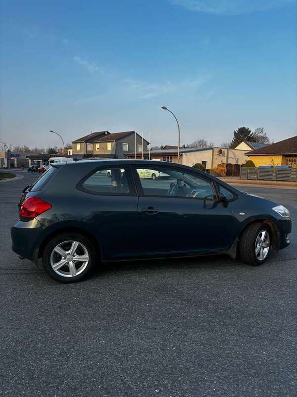 Gebraucht 2007 Toyota Auris Sol Limousine | 3.800 € (Fairer Preis) - Bild 1/4