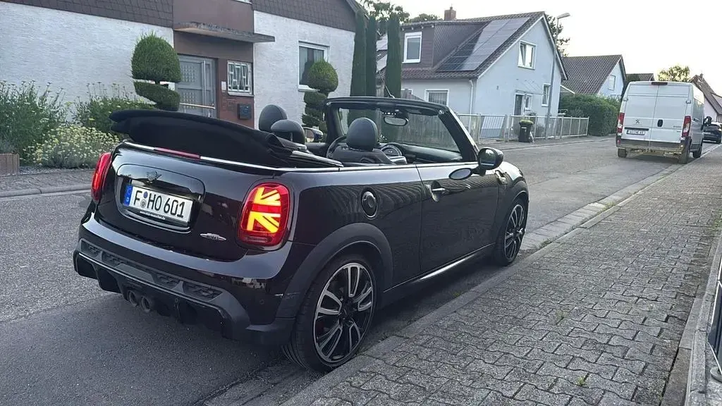 Gebraucht Mini John Cooper Works 231 PS (169 kW) 2021 Schwarz Kleinwagen