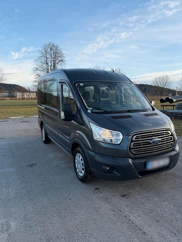 Gebraucht Ford Transit 131 PS (96 kW) 2018 Grau Van / Kleinbus
