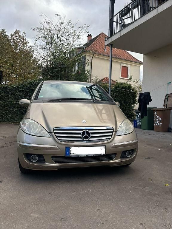 Beige Gebraucht 2005 Mercedes A180 Limousine | 3.900 € (Fairer Preis) - Bild 1/4