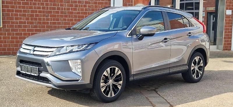 Gebraucht Mitsubishi Eclipse Cross Active 163 PS (119 kW) 2020 Platinumgrau SUV
