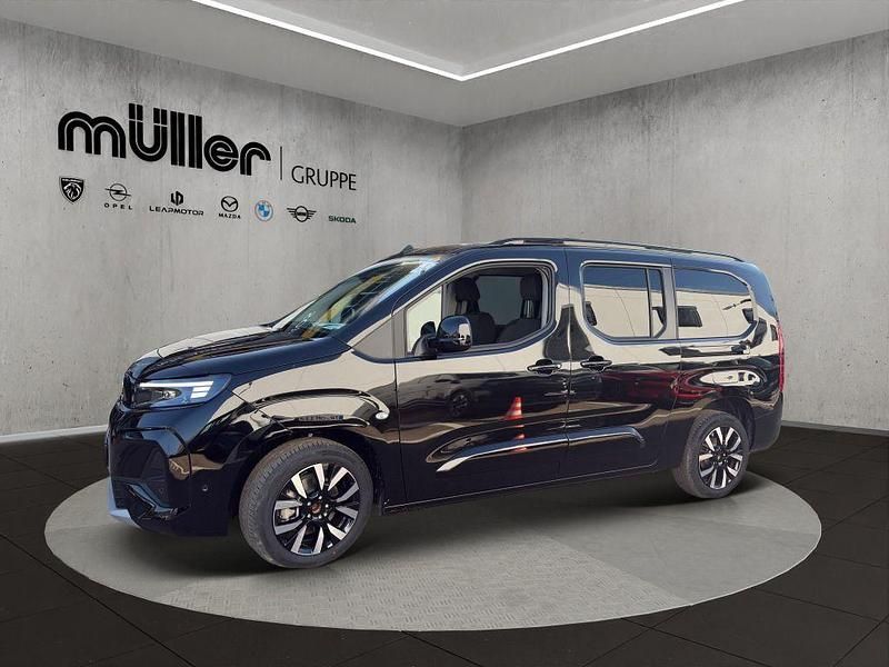 Neu Opel Combo Life 131 PS (96 kW) 2026 Lackierung schwarz perla nera/ Van / Kleinbus