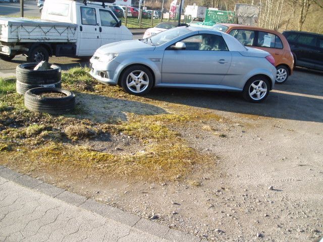 Blau Gebraucht 2004 Opel Tigra Sport Cabrio | 1.000 € (Superpreis) - Bild 1/4