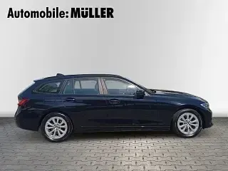 Gebraucht BMW 320 Advantage 190 PS (139 kW) 2021 Schwarz Kombi