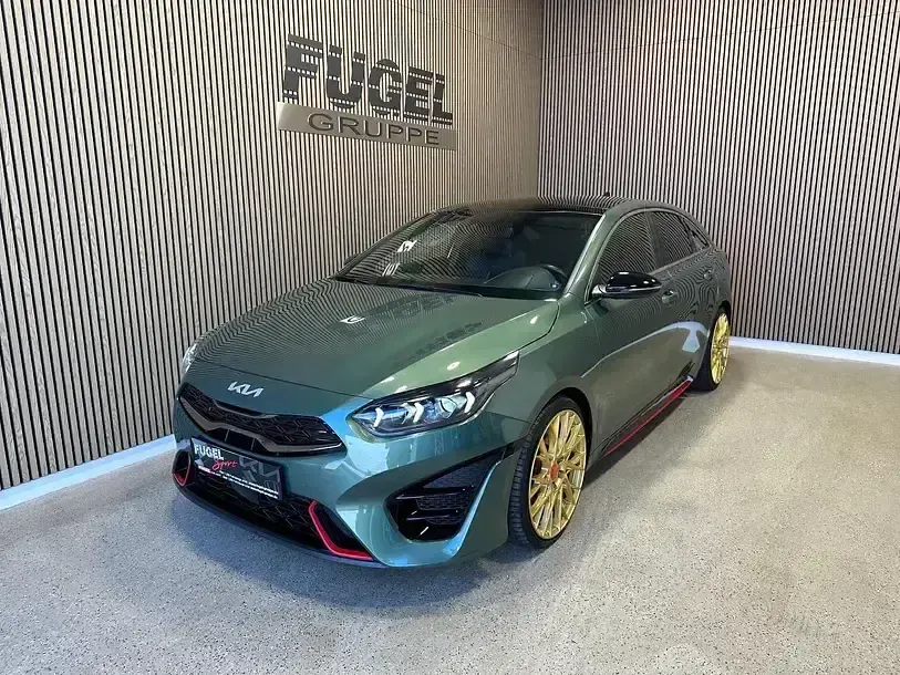 Gebraucht Kia ProCeed GT 204 PS (150 kW) 2023 Experience green met. Kombi