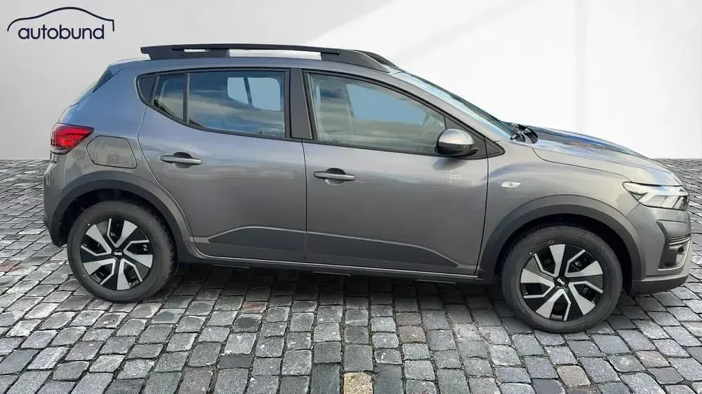 Nouvelle Dacia Sandero Expression 91 ch (66 kW) 2025 Gris SUV