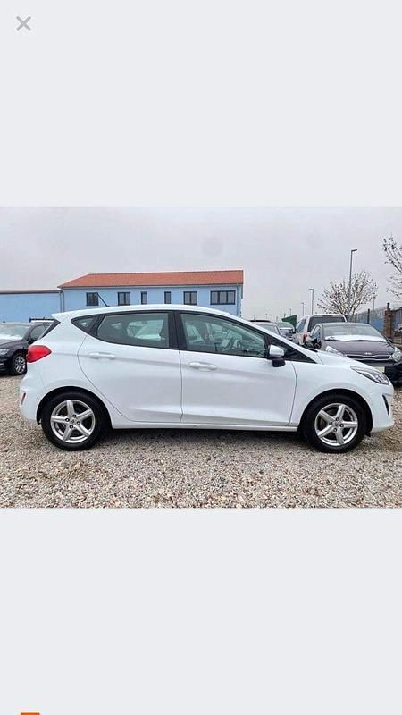 Gebraucht Ford Fiesta Cool & Connect 86 PS (63 kW) 2017 Weiß Kleinwagen