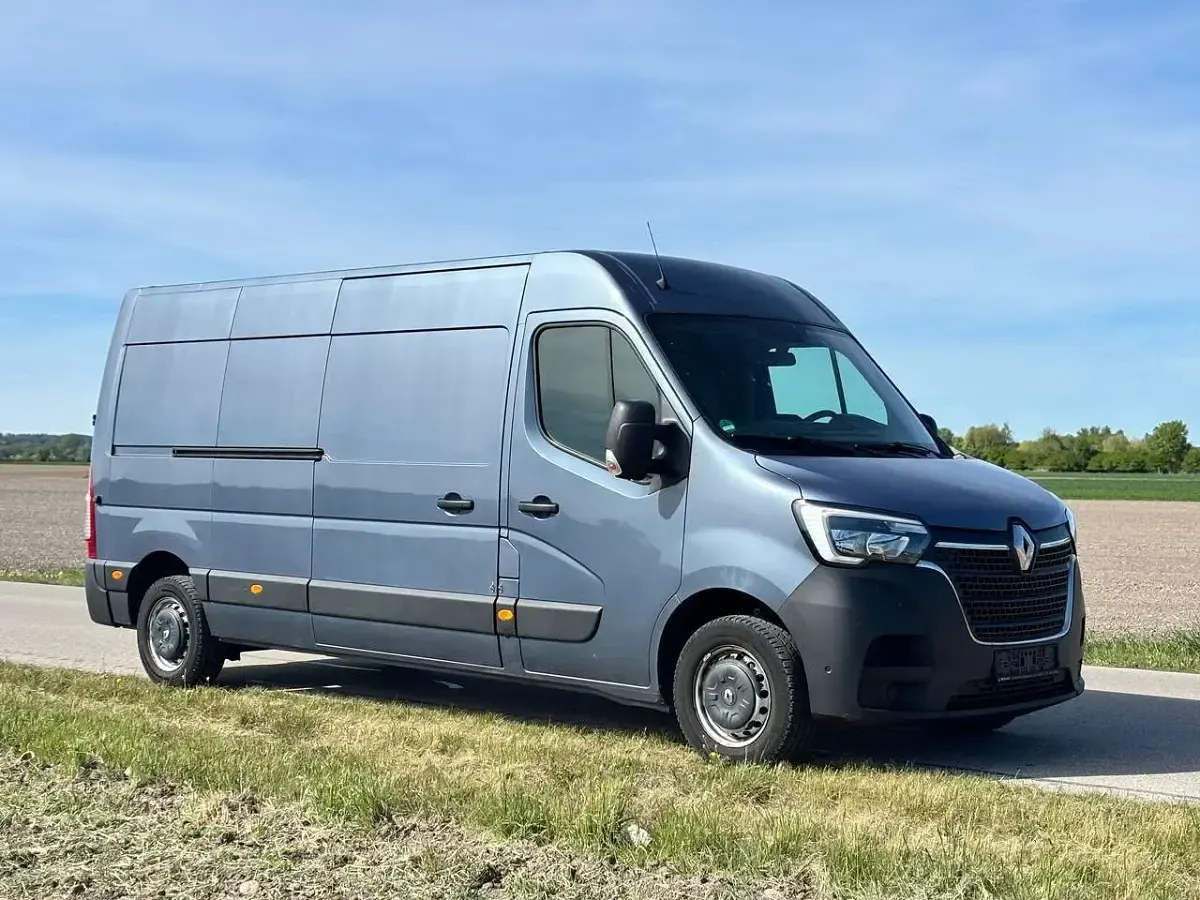 Używany Renault Master 150 KM (110 kW) 2020 Niebieski Minivan