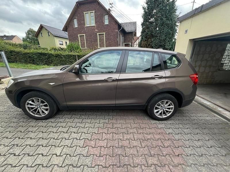 Braun Gebraucht 2013 BMW X3 SUV | 12.899 € (Superpreis) - Bild 1/4