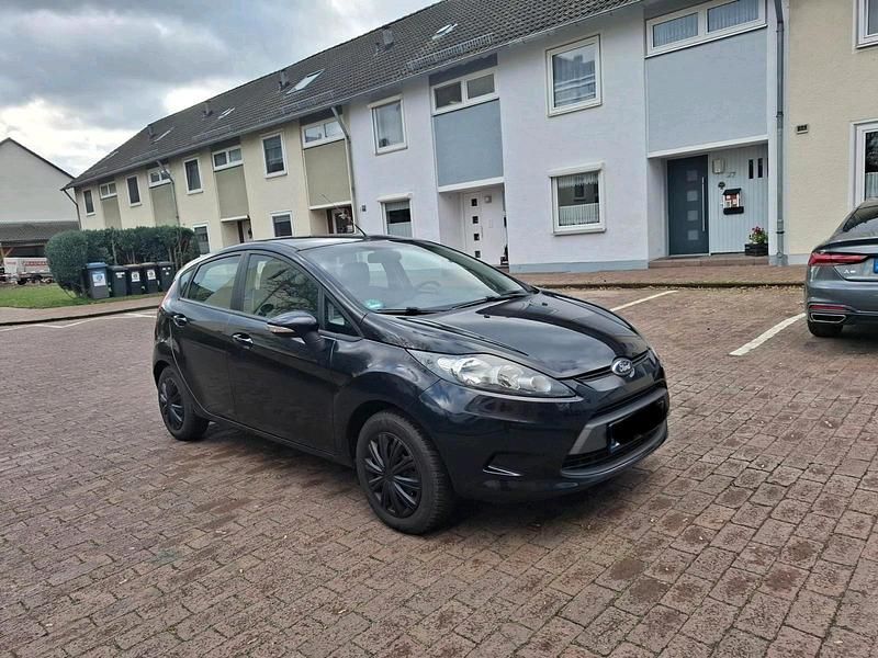 Gebraucht Ford Fiesta Trend 82 PS (60 kW) 2011 Schwarz Kleinwagen